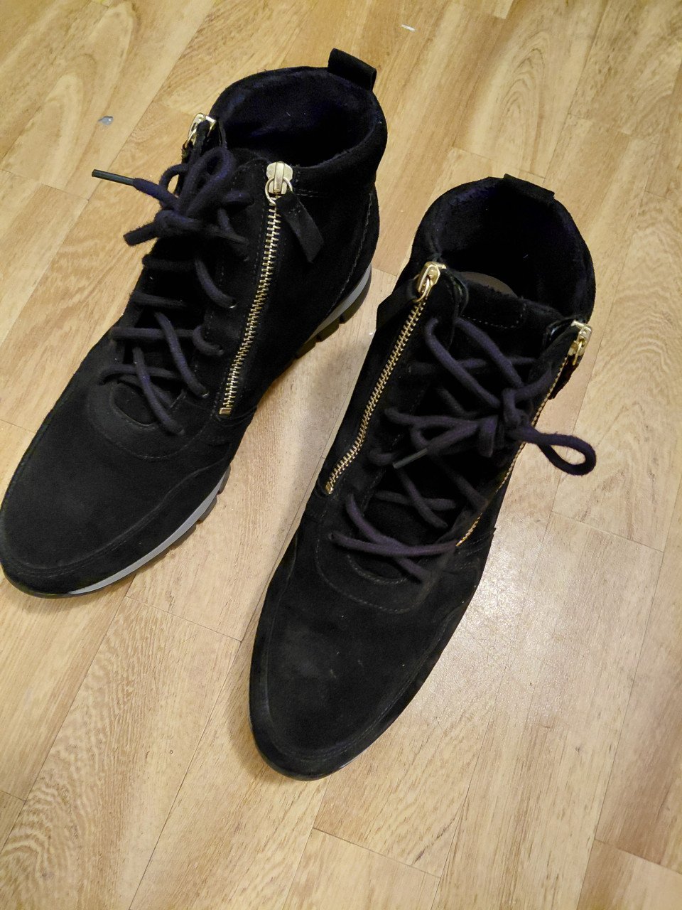 Zwarte suède schoenen