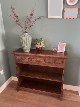 Vintage klein dressoir- massief eiken (zwaar)