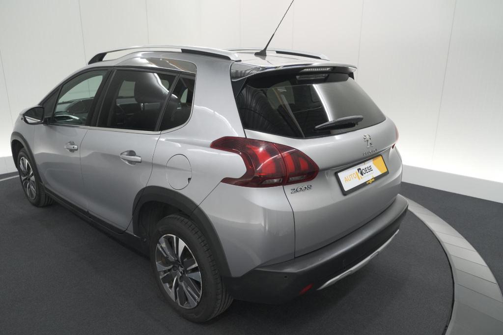 Peugeot 2008 puretech 110 allure | panoramadak | apple carplay | navigatie 