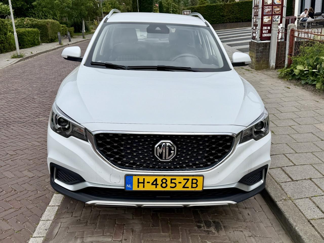 MG ZS EV elektrisch. Laden aan gewoon stopcontact. Inruil nog. Boot/auto