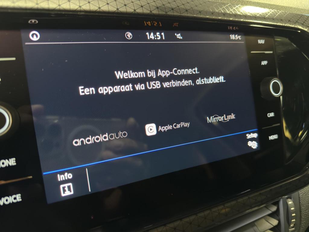 Volkswagen T-cross 1.0 tsi style | led | stoelverw | android | virtueel | c