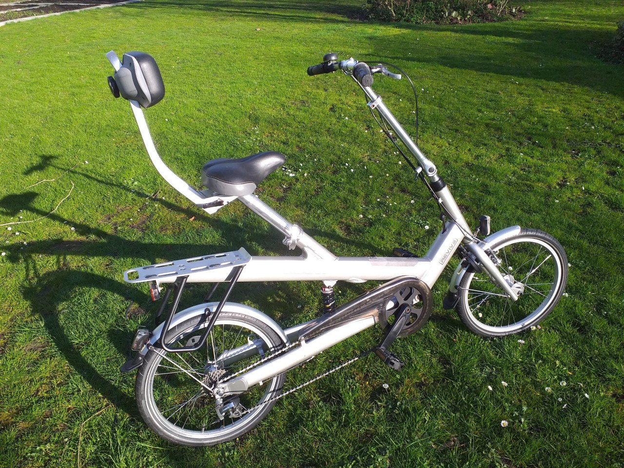 """GIANT REVIVE GEZONDHEIDSFIETS"" pijn in je rug behoort tot het verleden.