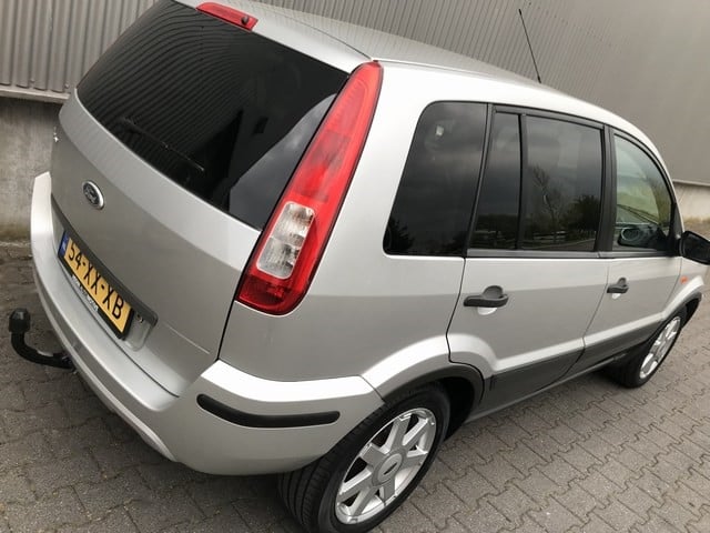 Ford Fusion 1.6 16v crossroad | trekhaak | airco | nap etc.