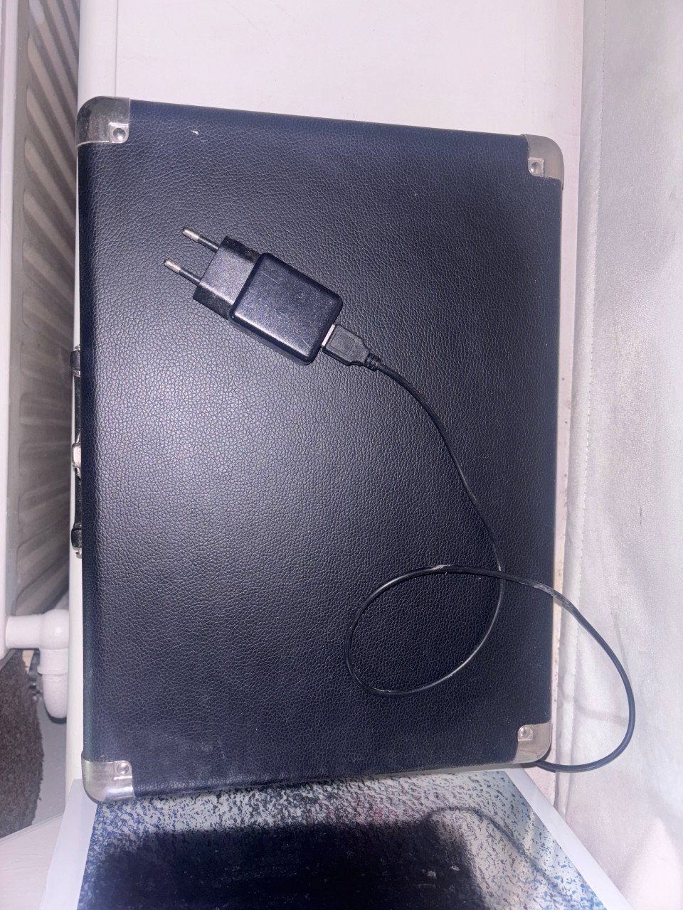 Denver VPL-120 Zwart met platen
