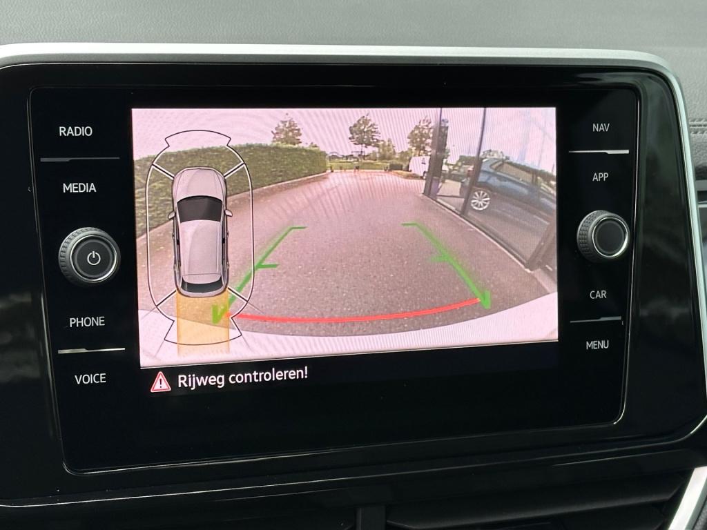 Volkswagen T-roc 1.5 tsi 150pk dsg r-line | camera | keyless | elek. achter