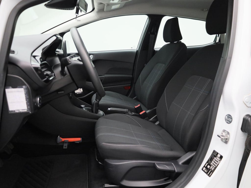 Ford Fiesta 1.1 trend ac | parkeersensoren | apple carplay | elek. spiegels