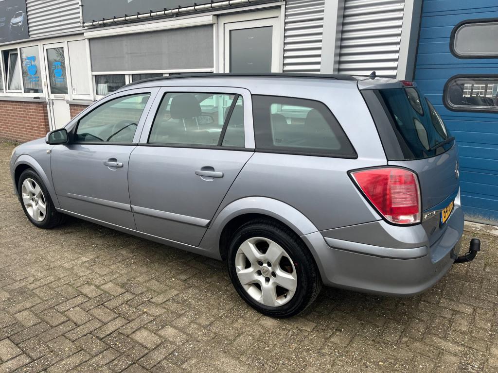 Opel Astra wagon 1.8 edition | trekhaak | airco |