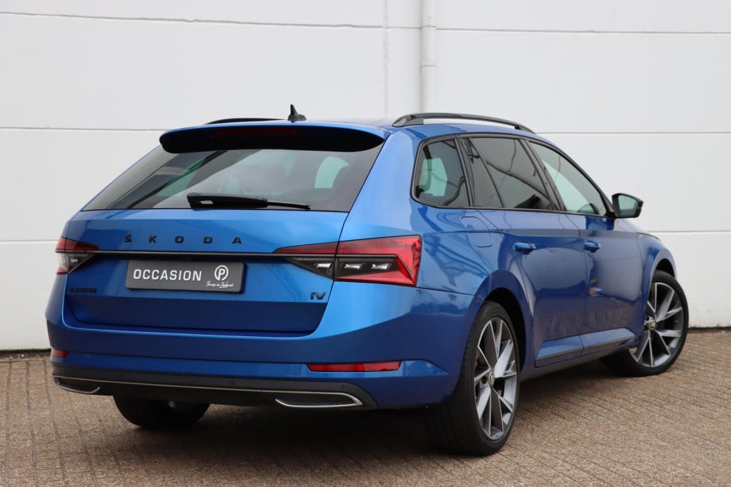 Skoda Superb combi 1.4 tsi iv sportline business 218pk dsg6