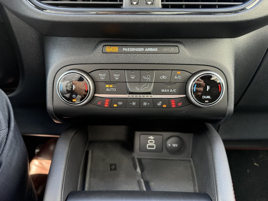 Ford Kuga 2.5 phev graphite tech edition 19'' lmv | trekhaak | panoramadak 