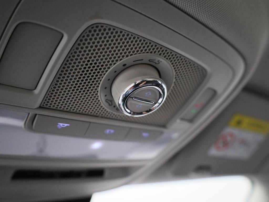 MG Zs Ev luxury 45 kwh | leder | panoramadak | carplay | stoelverwarming | 