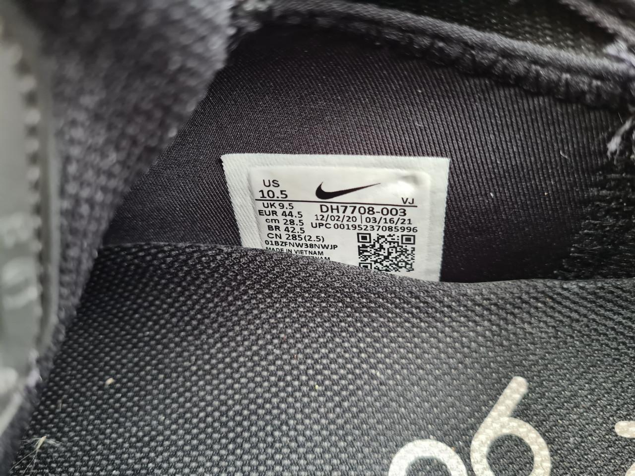 Nike Air Max 2090 maat 44.5 in NIEUWSTAAT