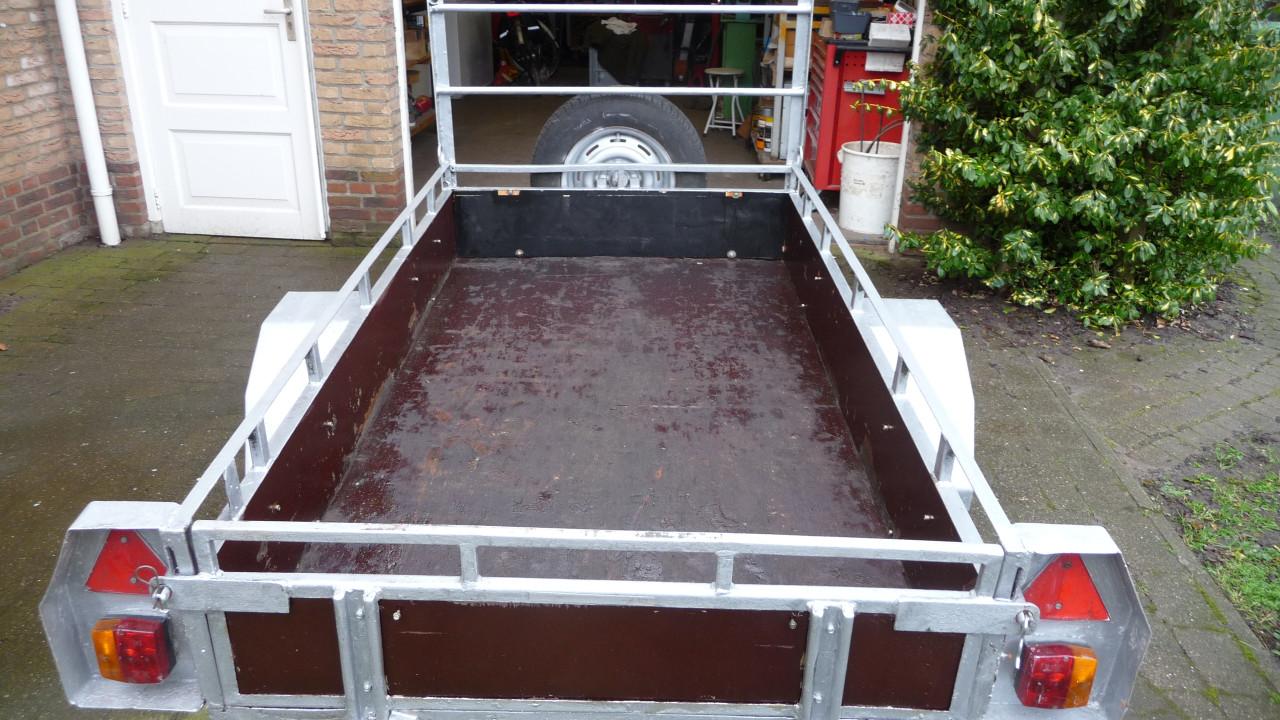 TE KOOP ONGEREMDE ENKELASSER