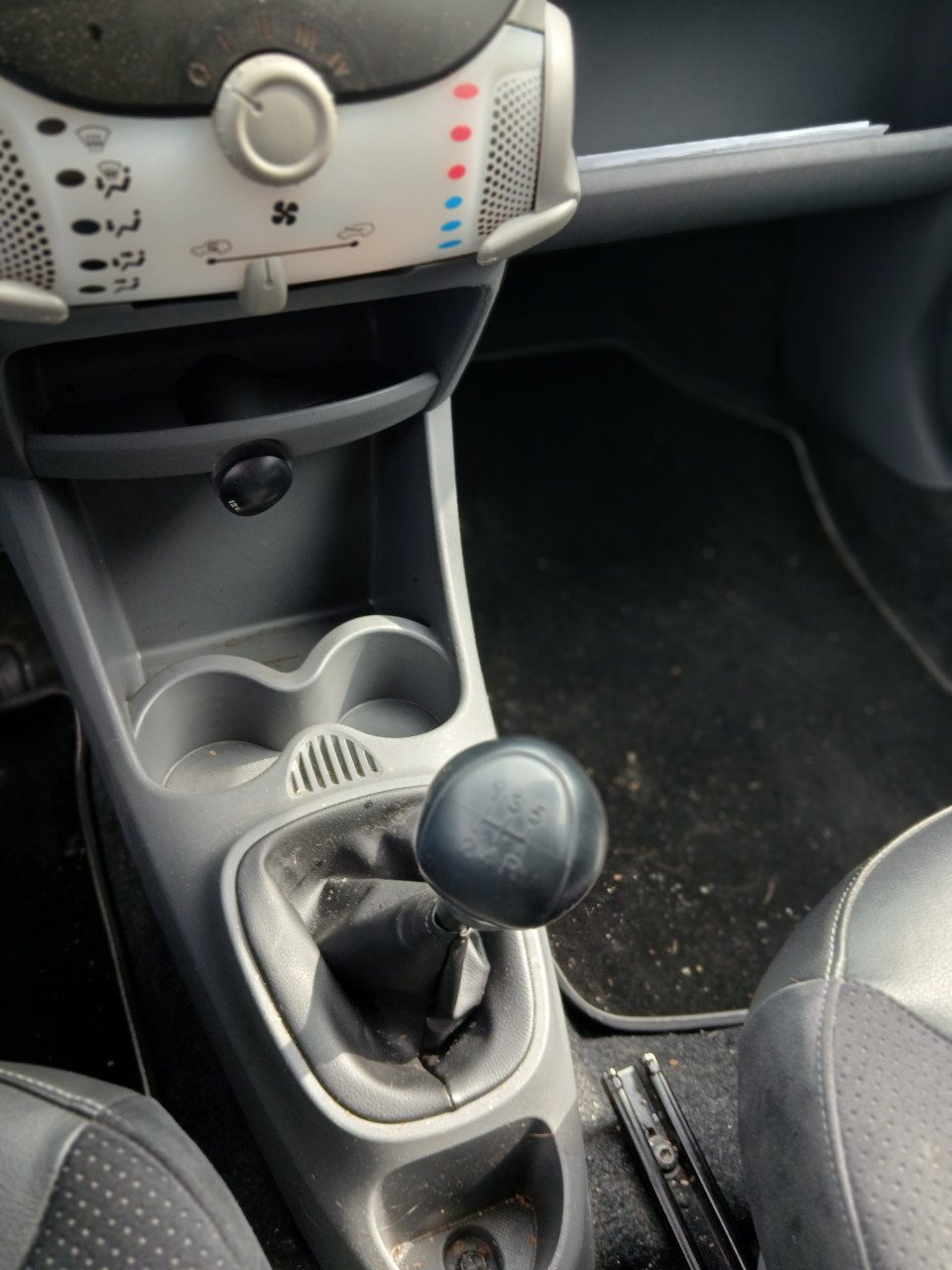 Peugeot 107 Black Silver-1.0 -2012-km.132456Nap-Airco-Audio systh.-4500,=
