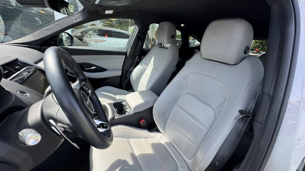Jaguar E-pace 1.5 p300e awd r-dynamic s