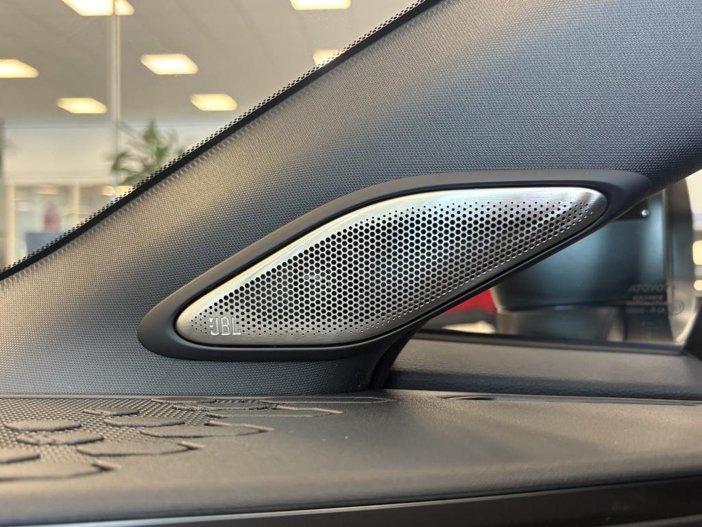 Toyota C-hr plug-in hybrid 220 black edition gr sport