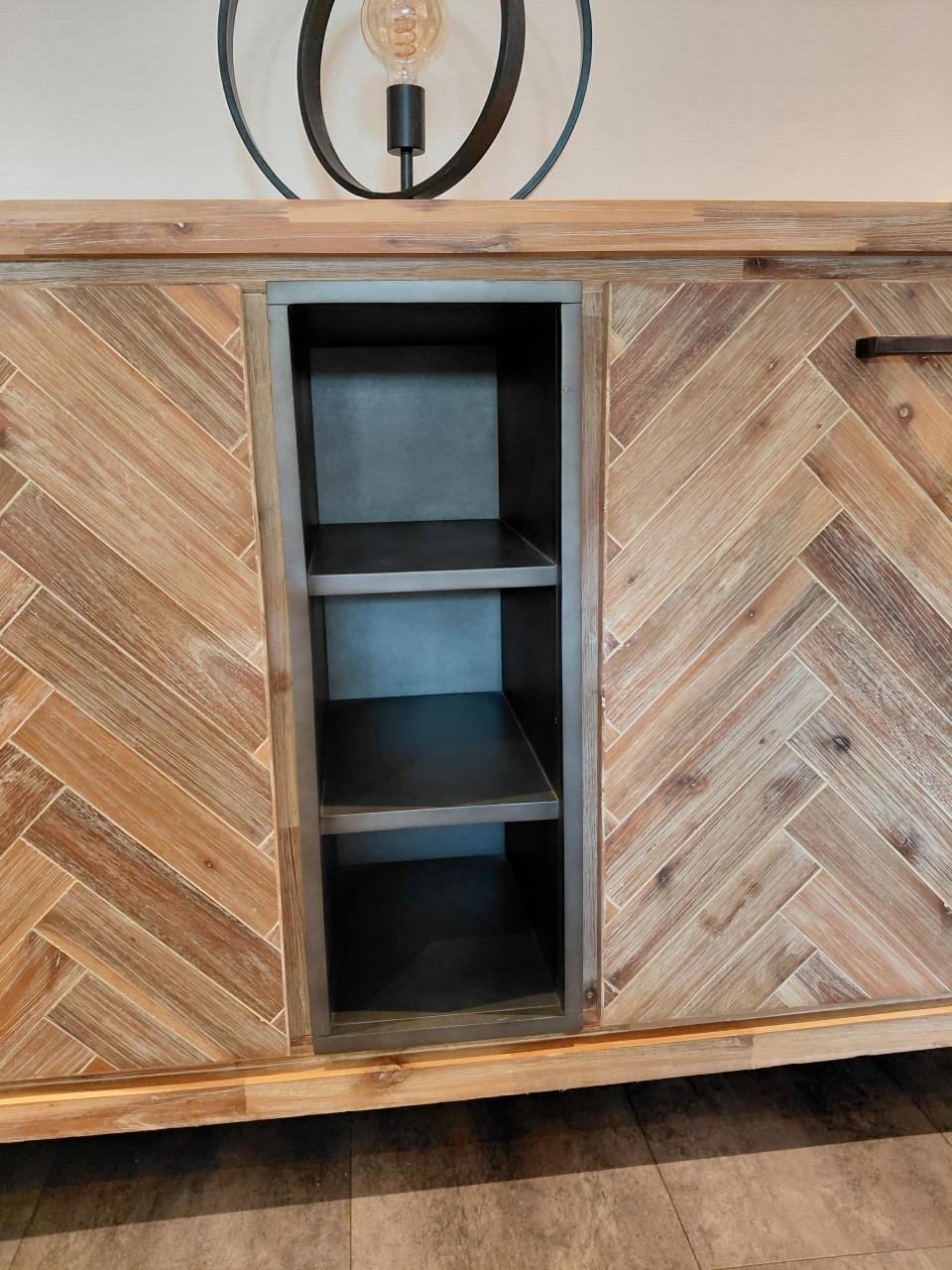 Dressoir, zo goed als nieuw!