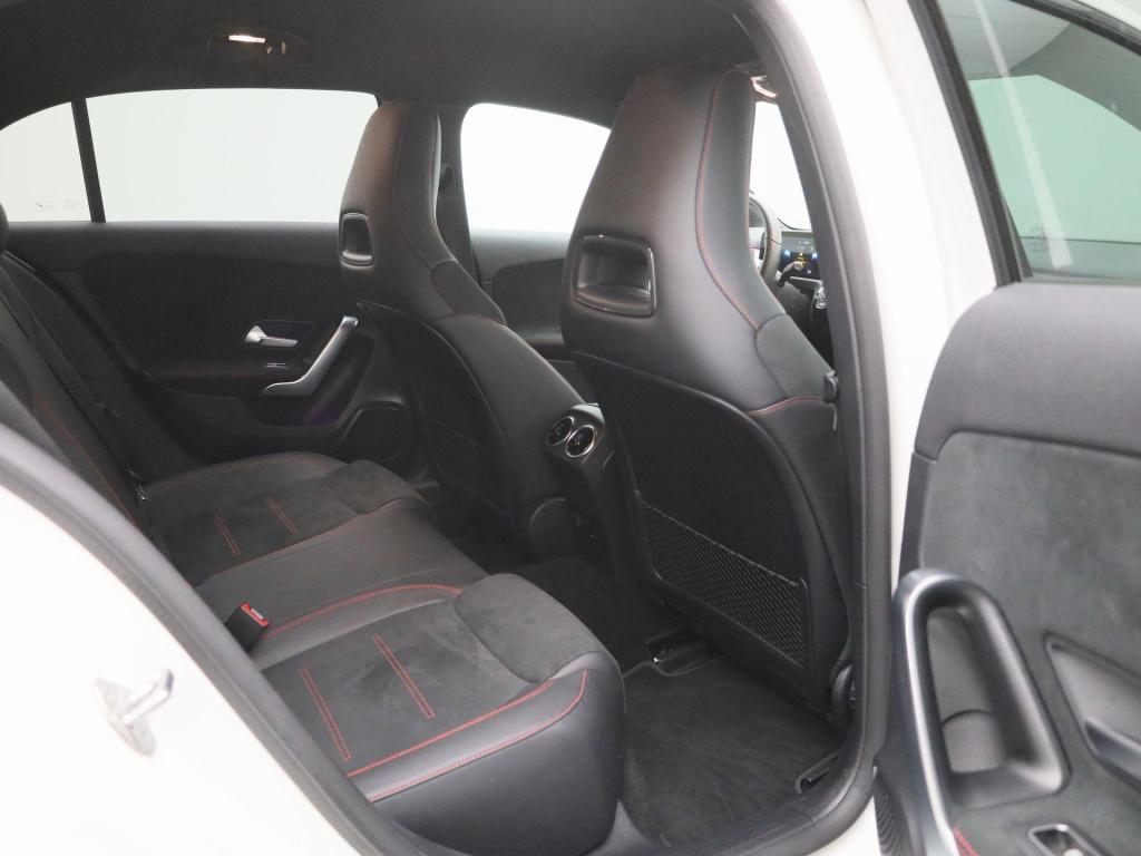 Mercedes-Benz A-Klasse 180 business solution amg | automaat | navigatie | s