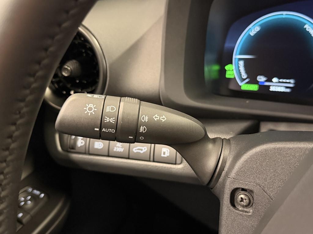 Toyota C-hr 2.0 phev 220 exec