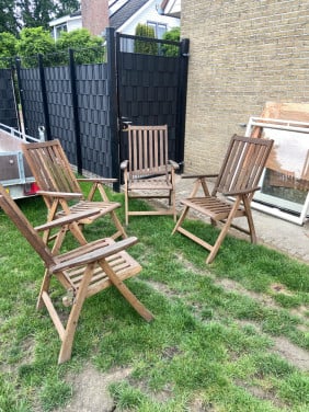 Tuinstoel en tuintafel