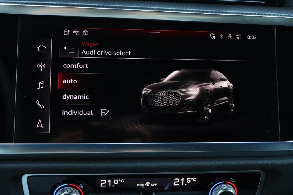 Audi Q3 sportback 45 tfsi e s edition 245pk s-tronic | soh 97,8% |