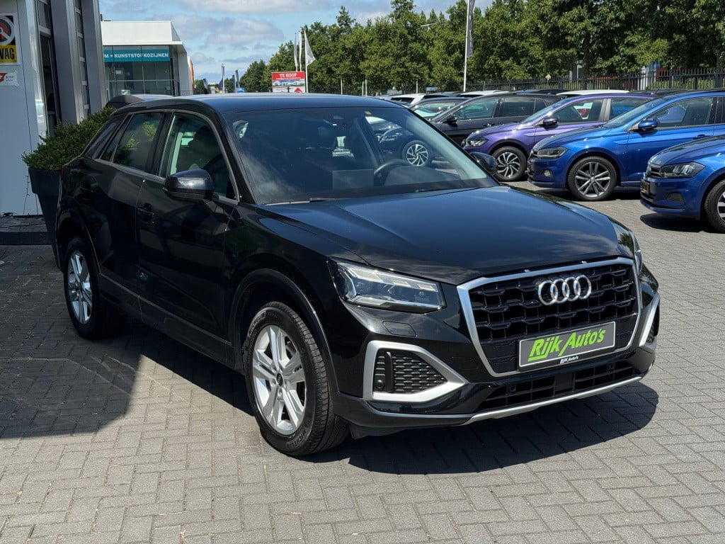 Audi Q2 35 tfsi advanced * led * camera * stoelverwarming * adaptieve cruis