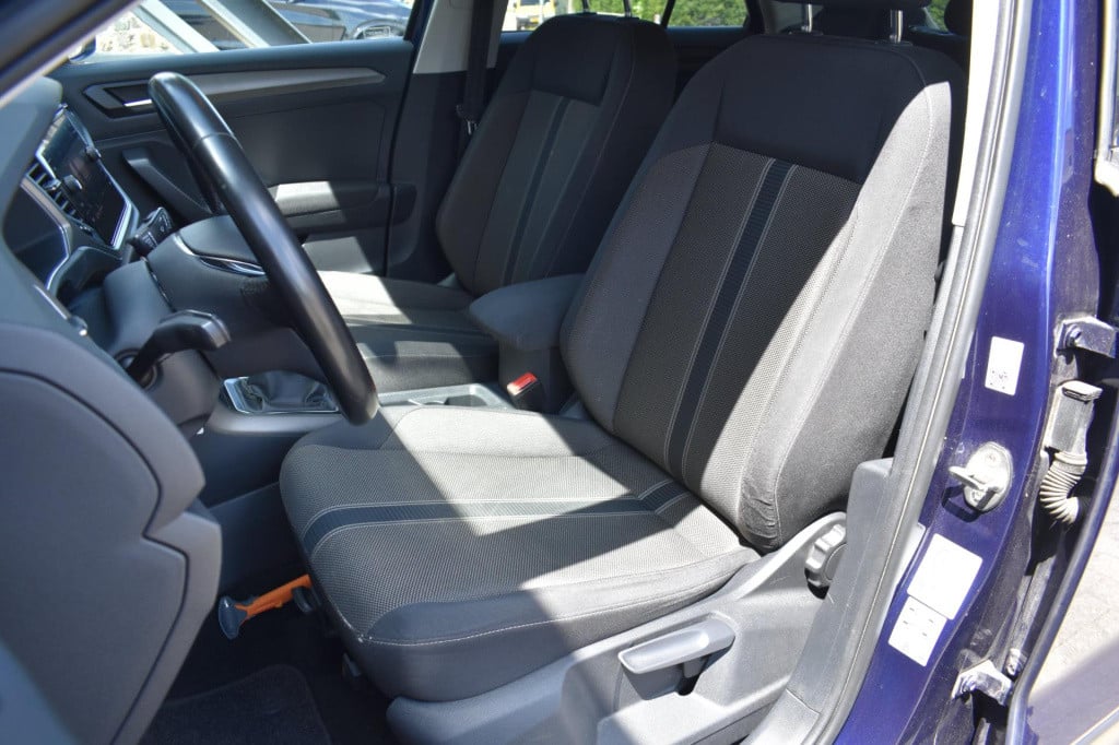 Volkswagen T-roc 1.0 tsi | virtual cockpit | trekhaak | apple carplay | and