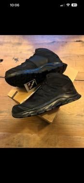 Nieuwe Salomon forces schoenen maat 44.