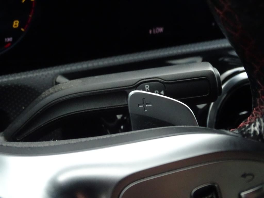 Mercedes-Benz A-Klasse 180 business solution amg | pano | widescreen
