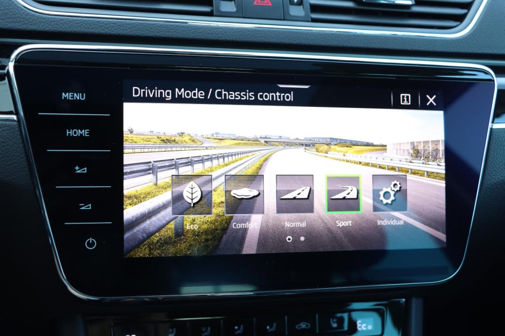 Skoda Superb 1.4 tsi iv business edition