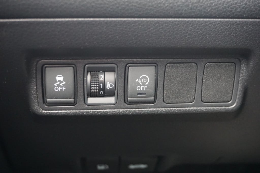 Nissan Pulsar 1.2 dig-t n-connecta airco / cruise / navi / camera / elektr.