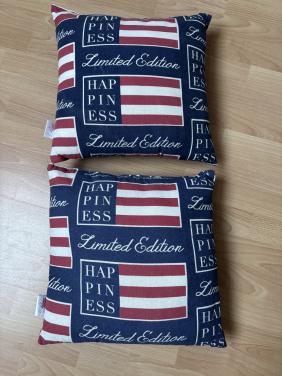 Twee sierkussens 40x40