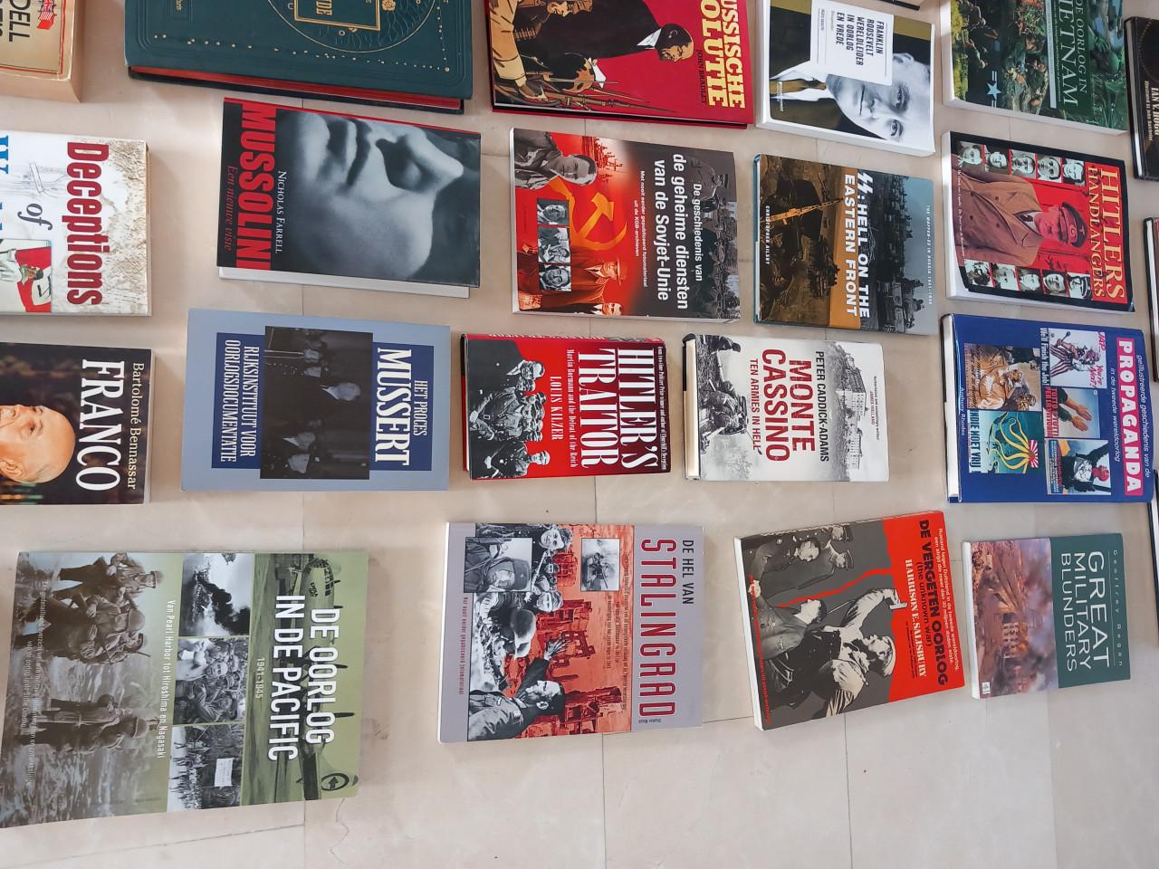 Partij boeken oa 2e wereldoorlog