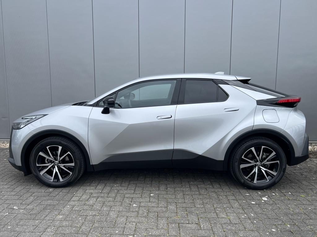 Toyota C-hr 1.8 hybrid 140 dyn