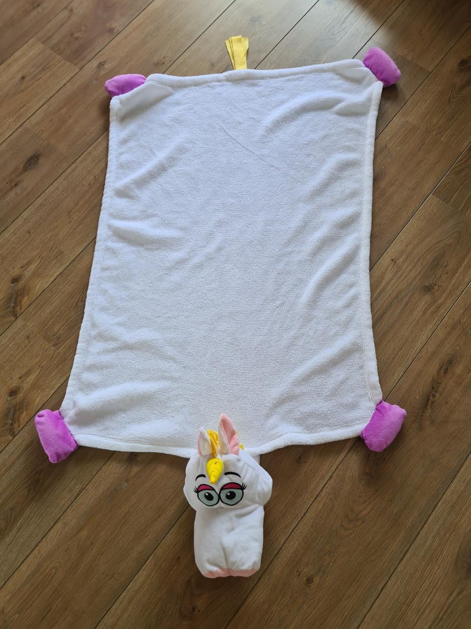 Witte zachte Eenhoorn pluche (hand)pop en deken.