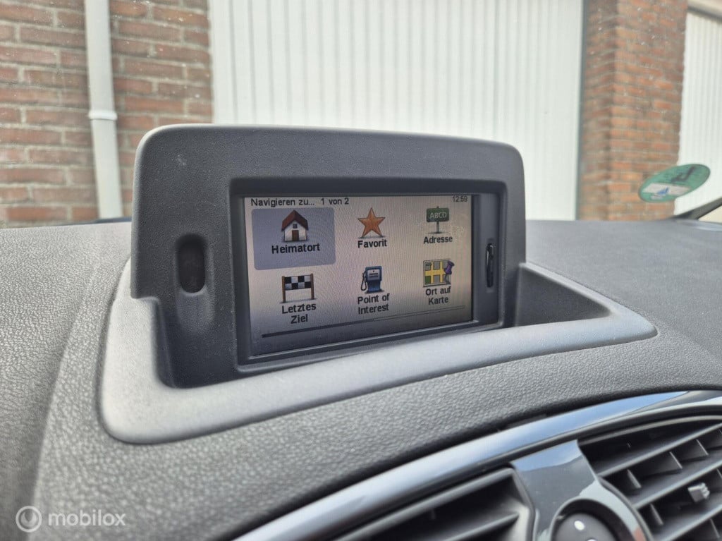 Renault Clio 1.6 dynamique automaat / 5-deurs / airco / cruisecontrol / pan