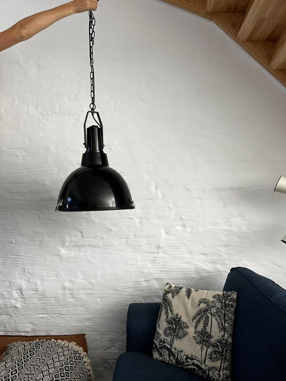 Industriële koepel lamp zwart