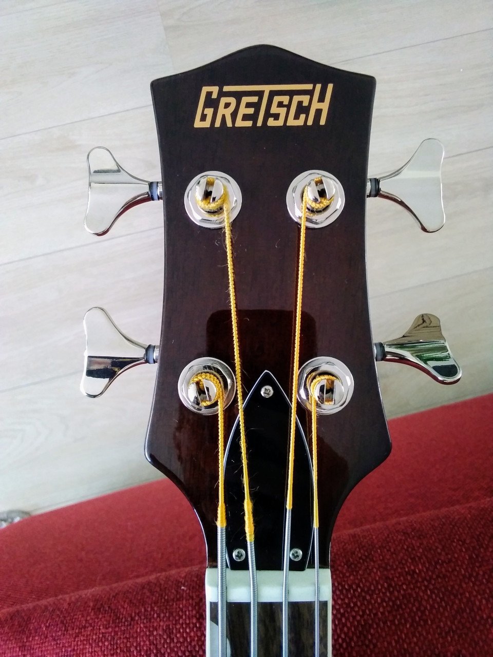 Gretsch Streamliner Jet Club Bass 30" met flatwounds, Z.G.A.N.