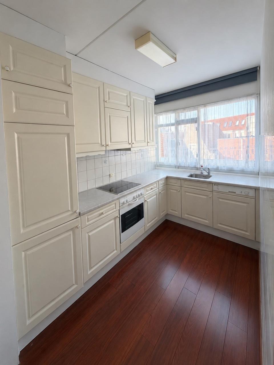 Parketvloer ca. 50 m² incl. ondervloer – zelf demonteren