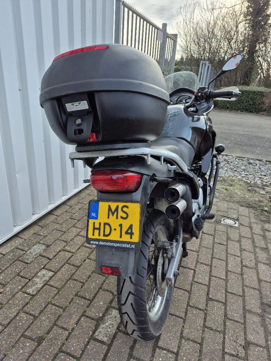 Honda Transalp XL650V uit 2001