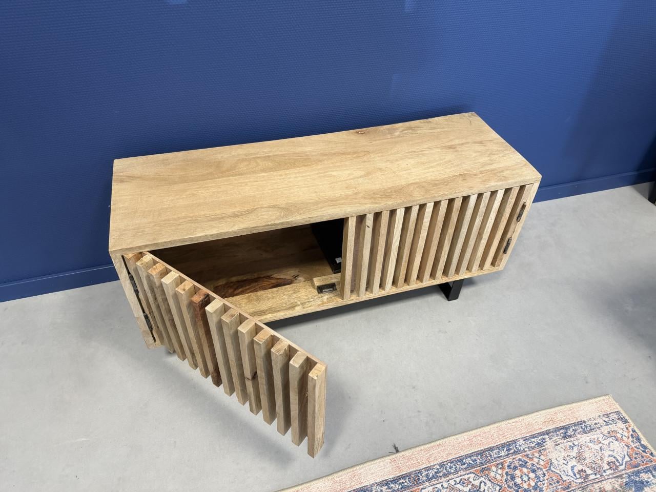 TV meubeltje te koop hout