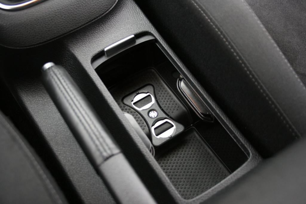 Volkswagen Golf 1.4 tsi highline / cruise / climate control / trekhaak