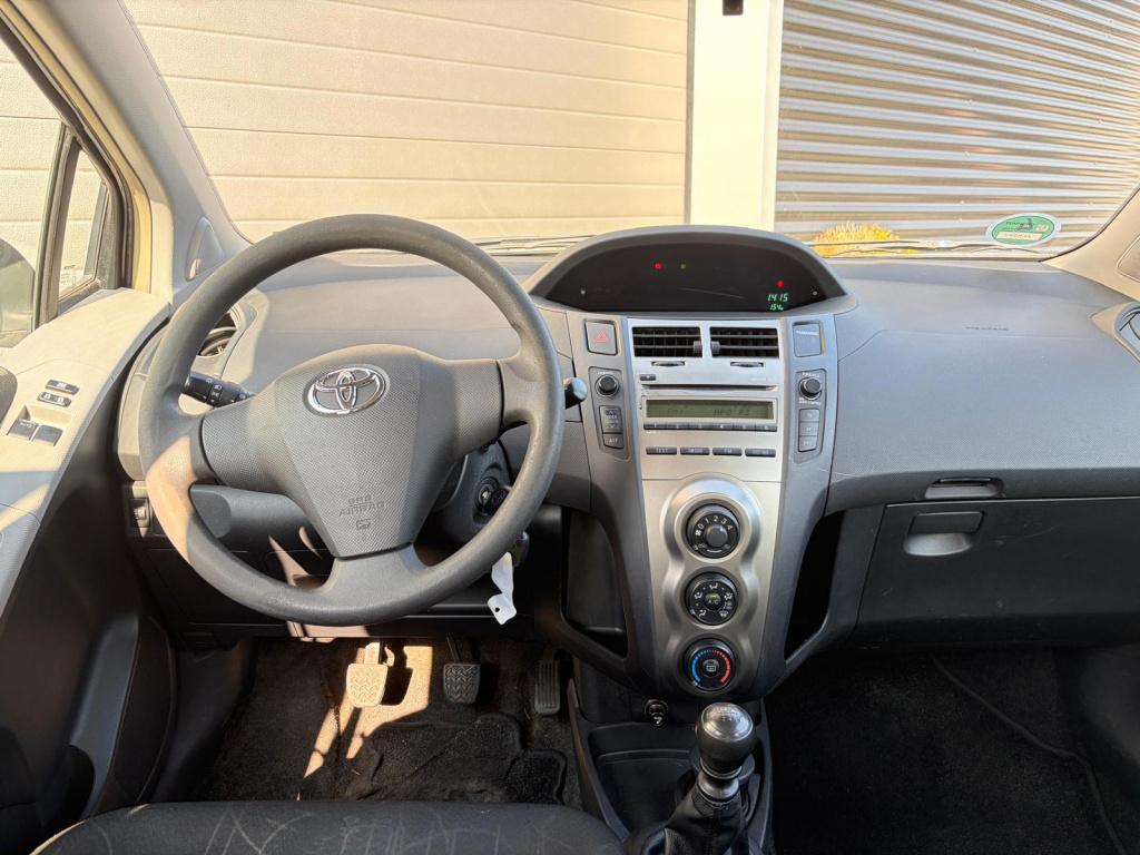 Toyota Yaris 1.3 vvti comfort/150.000 nap/airco/nette auto/