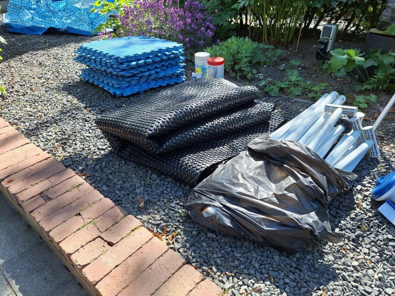 INTEX zwembad(75x200x300 ) + accessoires