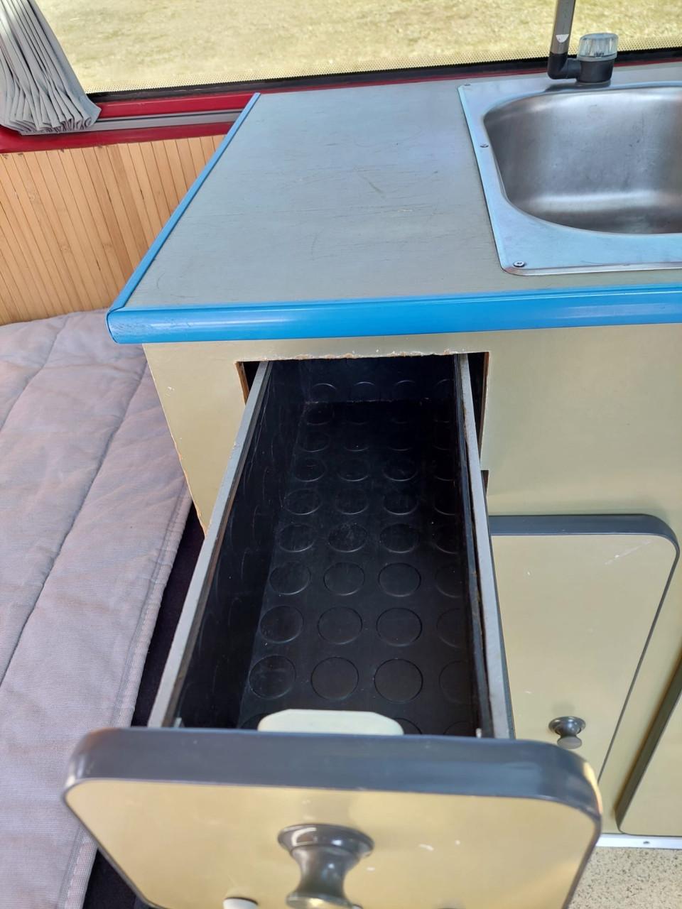 Rode avontuurlijke Camper