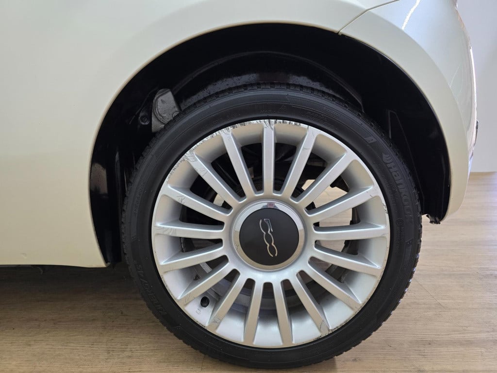 Fiat 500 twinair met panoramadak en unieke parelmoerkleur | tweedehands fia