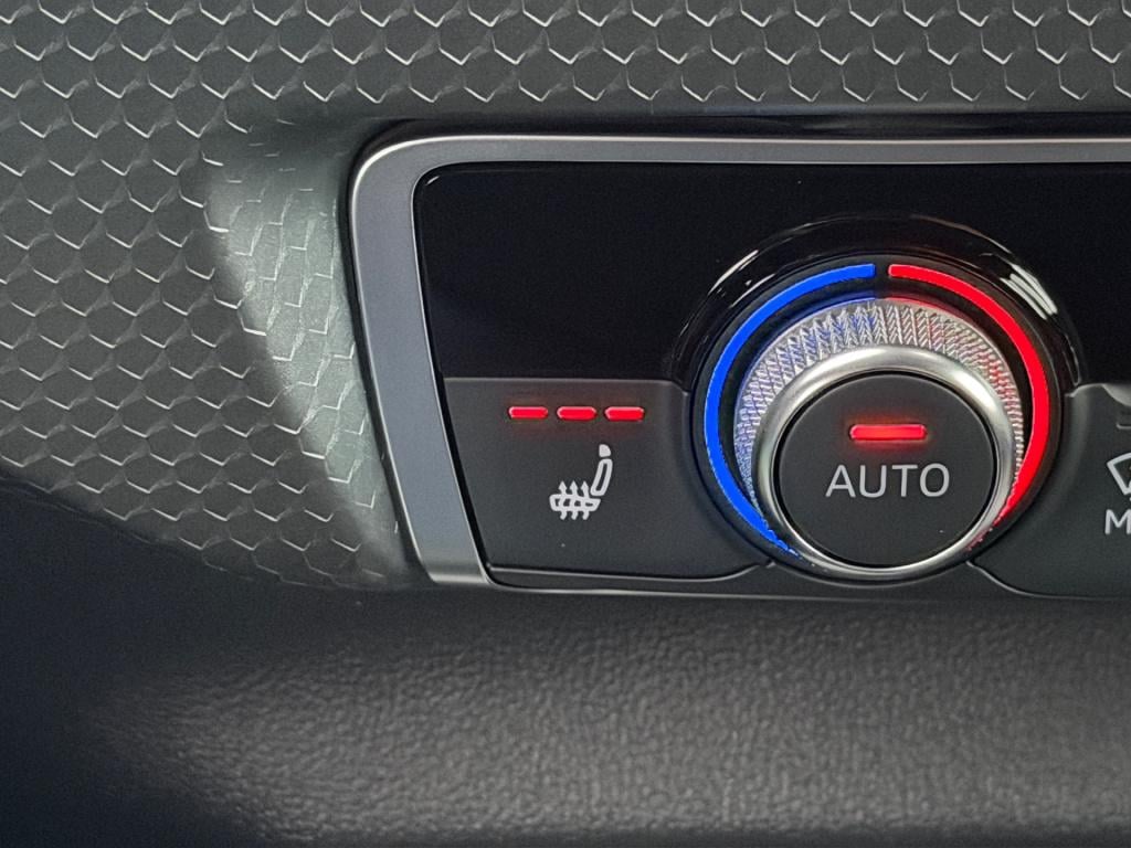 Audi A1 allstreet 30 tfsi 116pk s-tronic advanced edition | led | camera | 