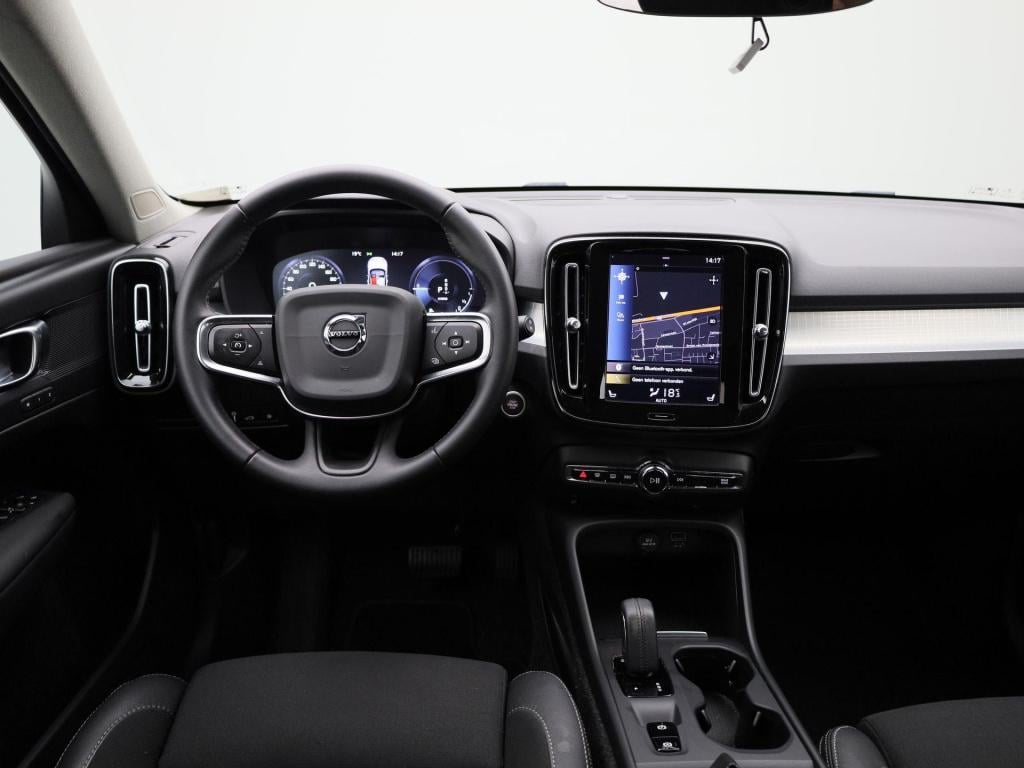 Volvo XC40 1.5 t5 recharge inscription expression | automaat | apple carpla