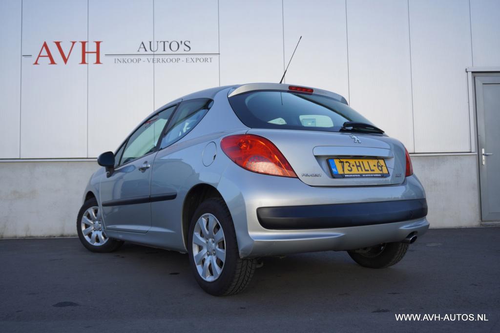 Peugeot 207 1.4 vti look