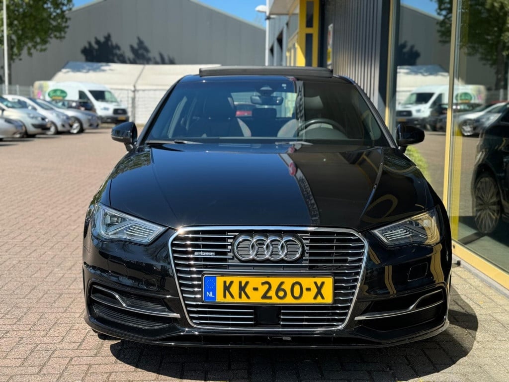 Audi A3 sportback 1.4 e-tron amb. pl+