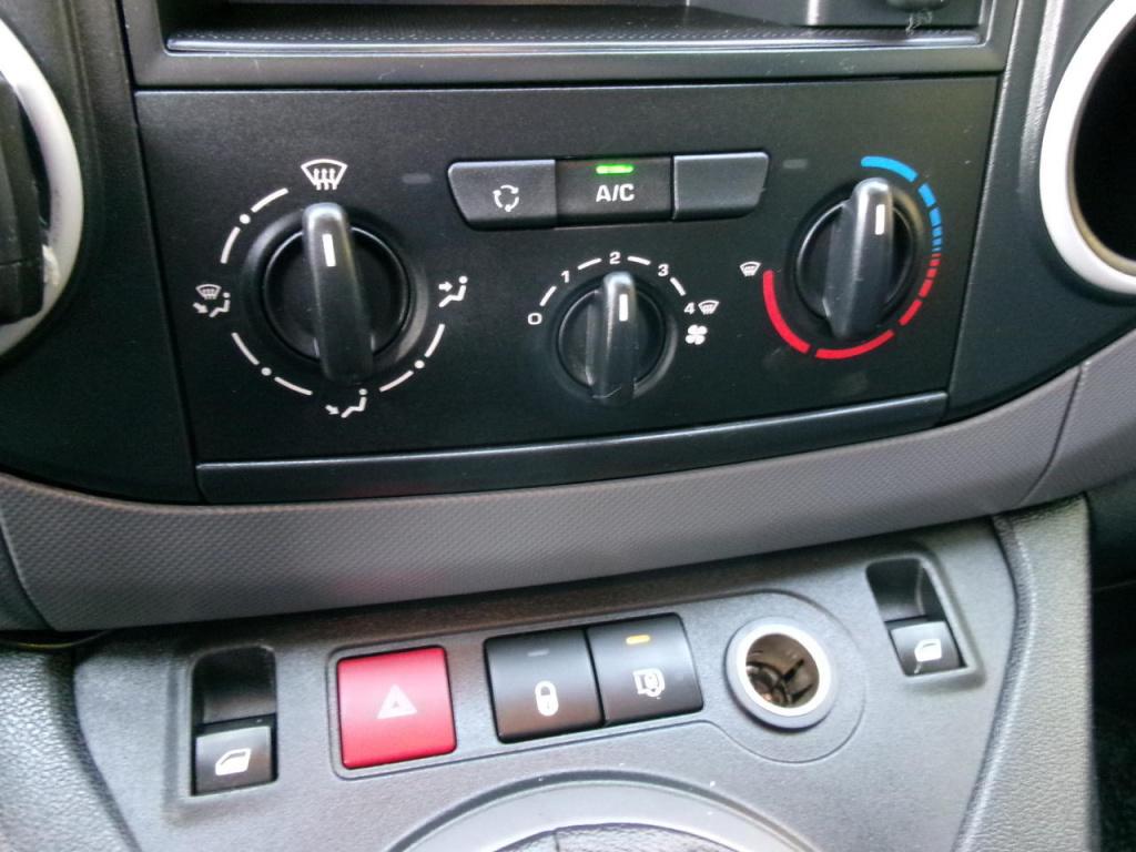 Citroen Berlingo 1.6 bluehdi airco, cruise-contr., tr.haak